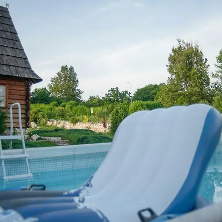 Farma W Mirowie Mirow (Silesia)